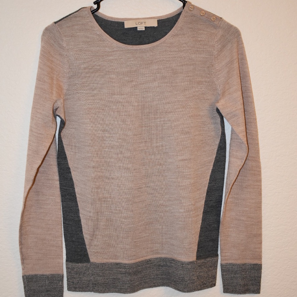 🌸3x$25🌸 Loft sweater